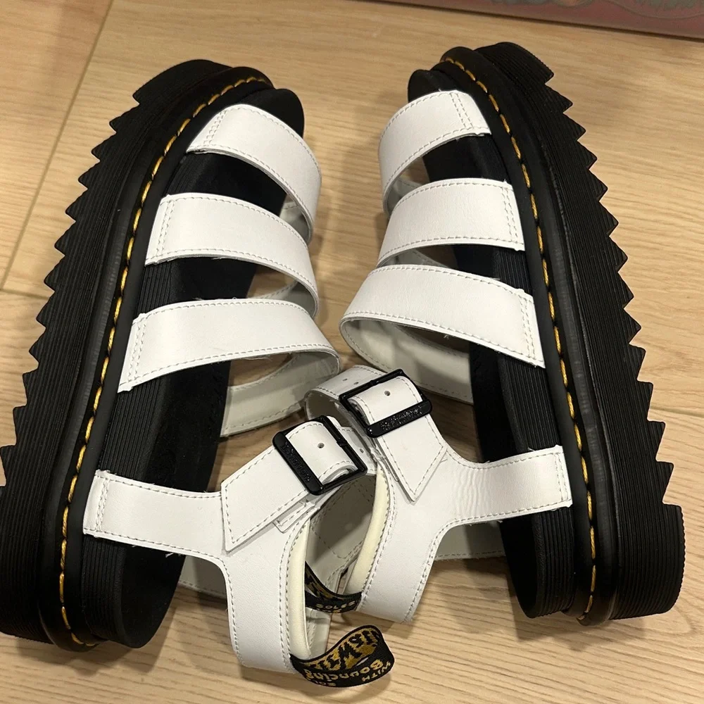Dr. Martens women’s White Strap Sandals US 8